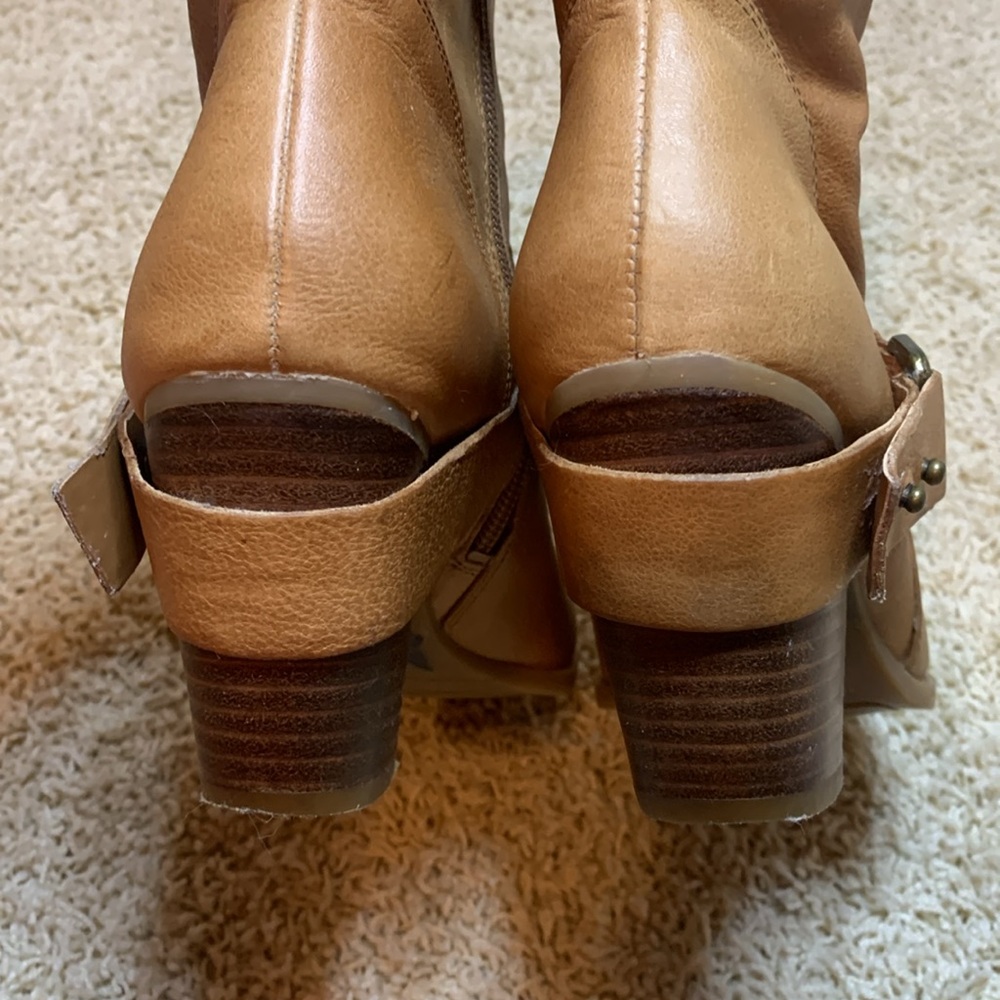NINE WEST HERE WE GOO LEATHER UPPER BUCKLEGOLD HARDWARE SZ 7.5 tan cowboy boot - Picture 6 of 15